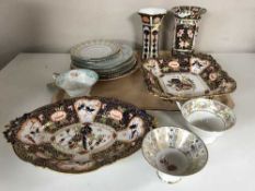 Four pieces of Royal Crown Derby china (all a/f), wall plates,