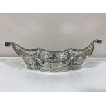 An Edwardian pierced silver dish, London 1905, 2.