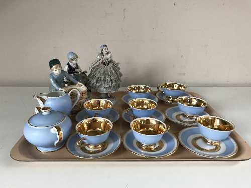 A tray of eighteen-piece German blue, white and gilt miniature teas service,