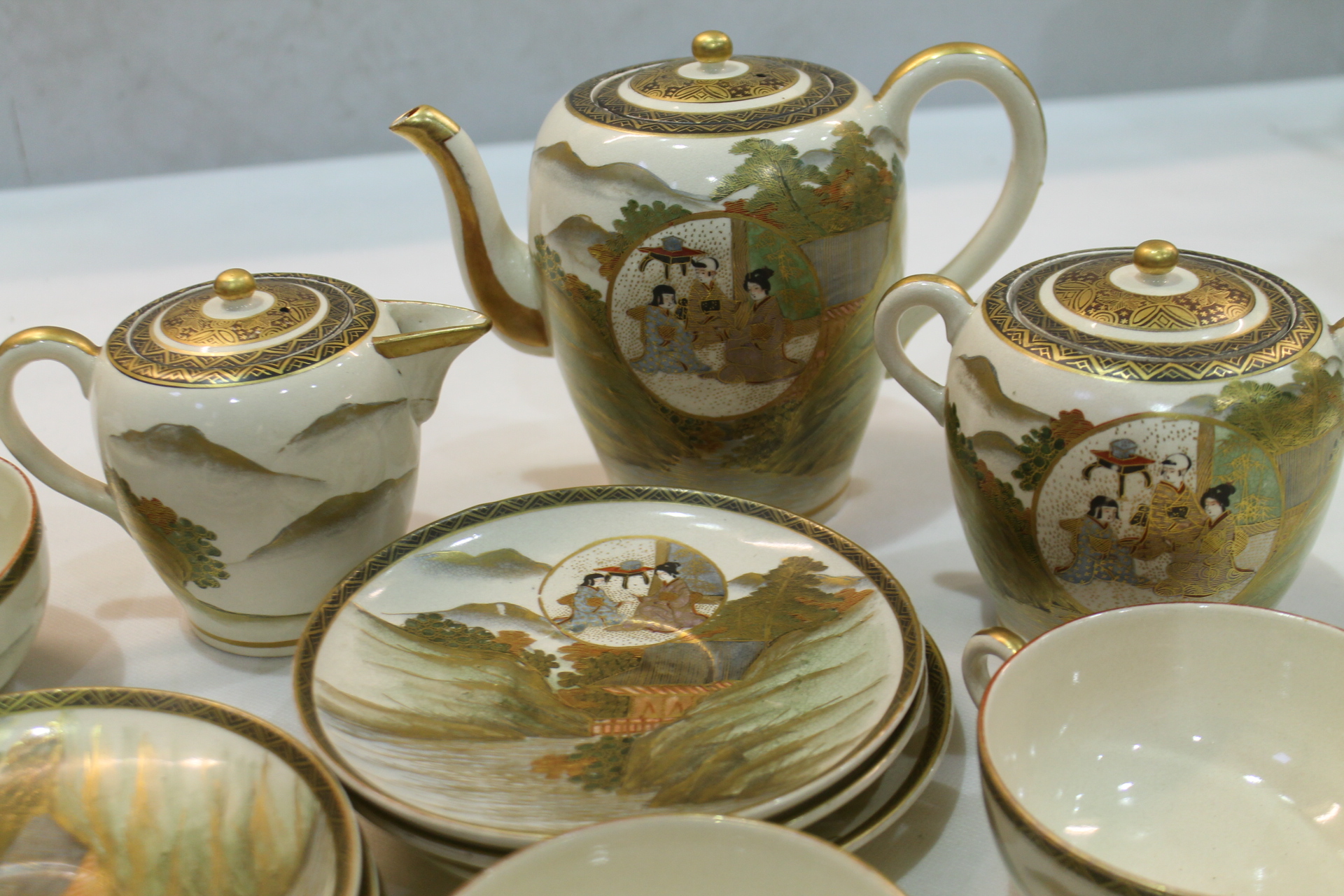 Japanese Satsuma tea set decorated with circular panels depicting teachings within rural landscape - Image 2 of 4