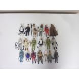 Eighteen Star Wars figures including Nikto, B-Wing Pilot, Luke Skywalker (Jedi Outfit),