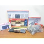 Various Hornby 00 gauge accessories including R8017 track pack system,