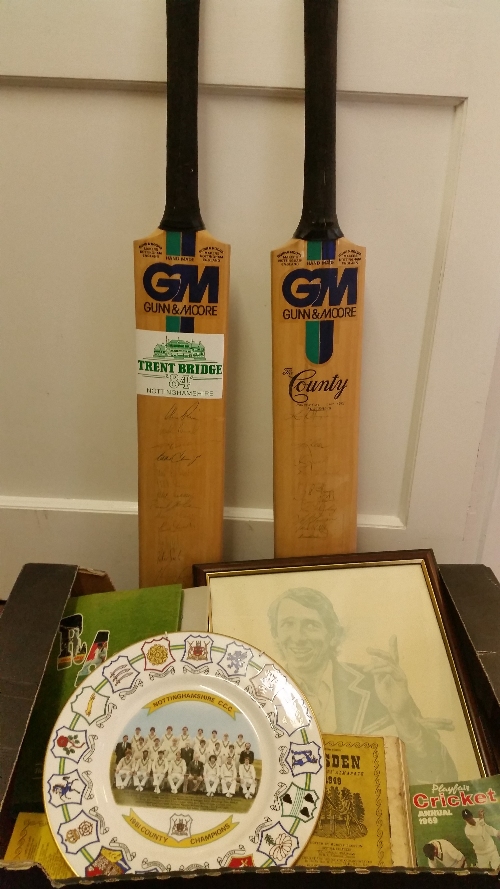 CRICKET, selection, inc. softback Wisden Almanacks, 1949 & 1980; 1983 Australia signed bat (12