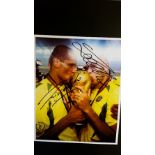 FOOTBALL, signed colour photo by Rivaldo & Ronaldo, kissing World Cup trophy, 8 x 10, EX