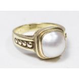 14K Yellow Gold & Pearl Ring