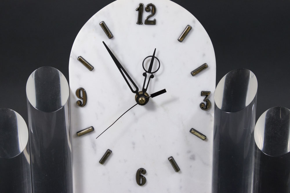 2 Modern Lucite Clocks - Image 3 of 12