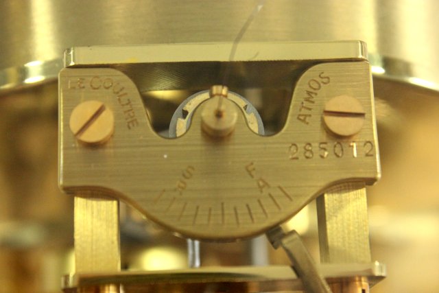 Atmos Clock Serial #285012 Model 528-8 - Image 10 of 10