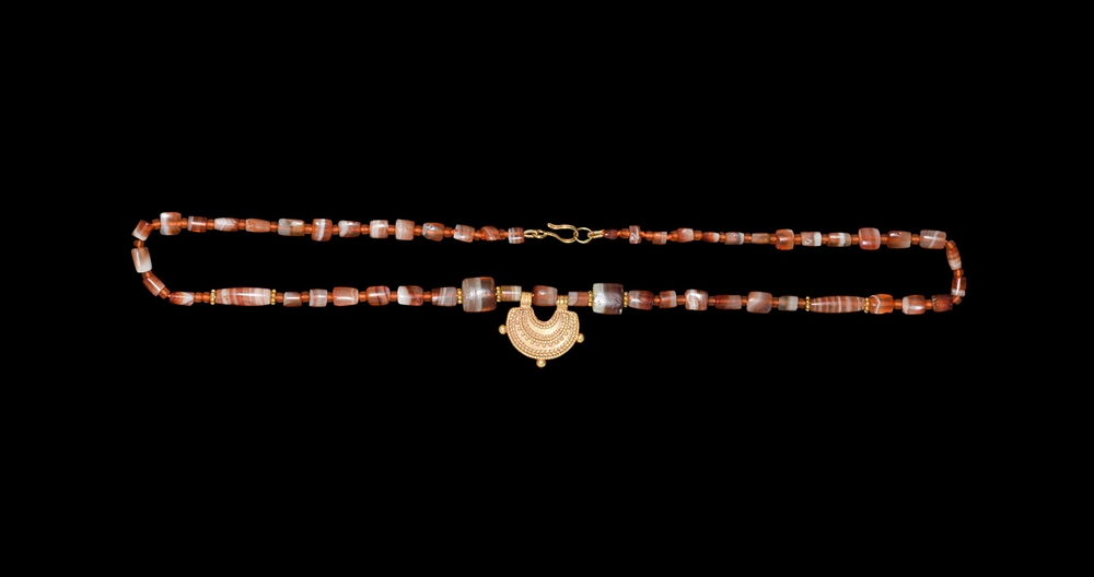 Western Asiatic Carnelian & Gold Pendant Necklace
