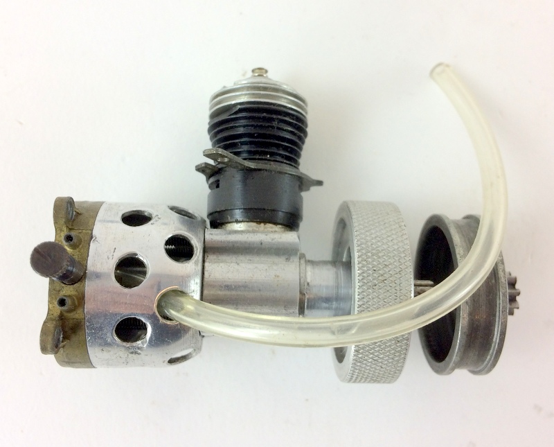 Cox p/n 1970 engine with parts - Image 2 of 6