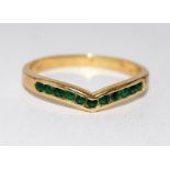 9ct gold ladies emerald v shape ring size R