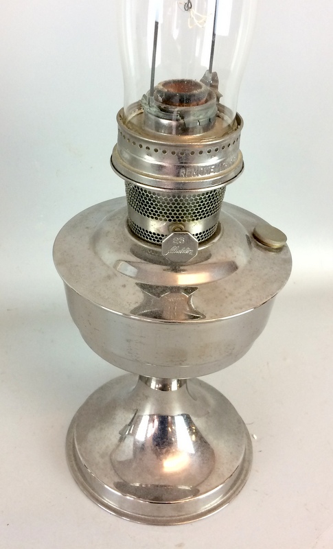 Pair polished aluminium oil lamps with glass flues - Image 5 of 5