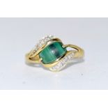 9ct gold ladies diamond and jade set ring size O