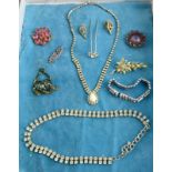 Quantity of paste set jewellery