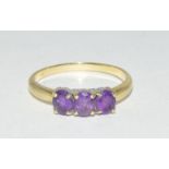 9ct gold Ladies 3 stone amethyst ring size Q