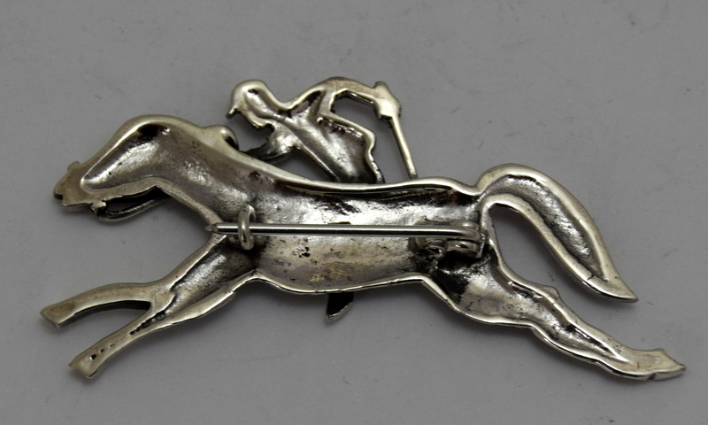 a silver horse and jockey brooch - Image 2 of 2