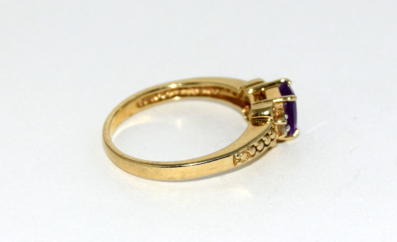 9ct gold Ladies Amethyst and diamond shoulder ring size N - Image 2 of 3