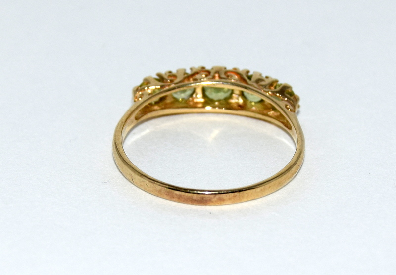 9ct gold Ladies antique set Peridot ring size - Image 5 of 5
