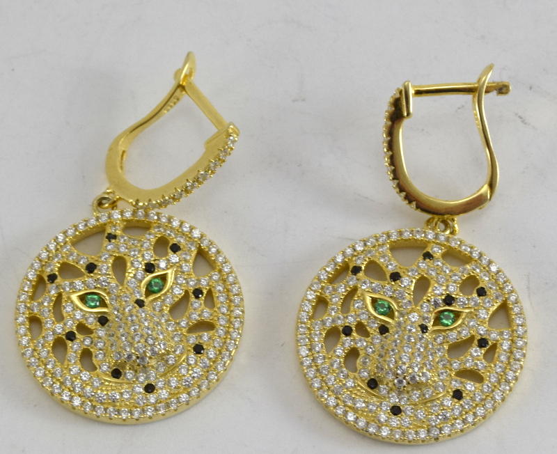 a pair of silver gilt earrings in the form of tigers with emerald eyes - Image 2 of 4