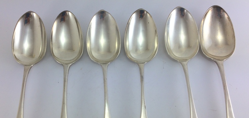 6 Silver Serving Spoons. Hallmarked London 1906 by C.S.H. Length 21.5g. Total Weight 480g - Image 3 of 5