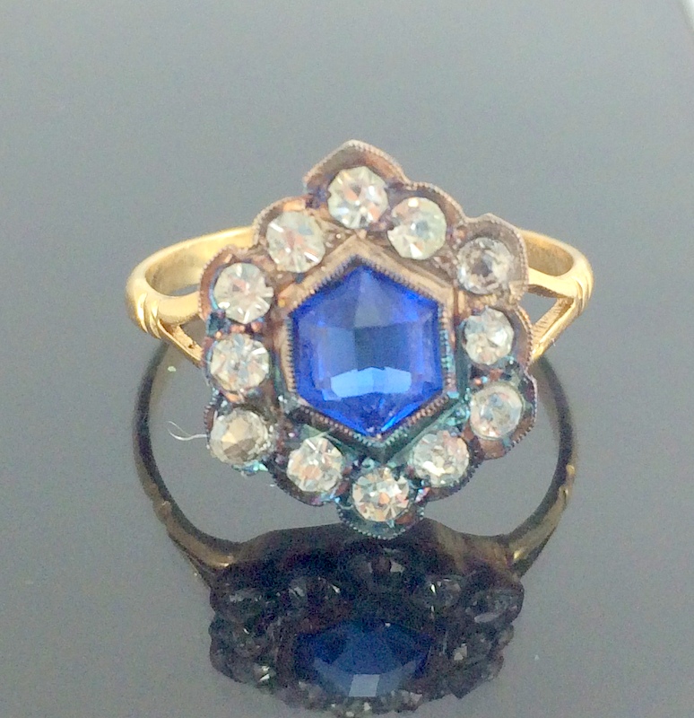 9ct gold ladies cluster ring size P