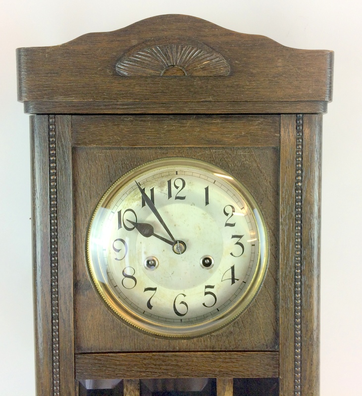 Oak wall clock and key - Image 2 of 8