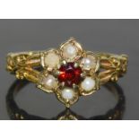 9ct gold ladies antique set Pearl and Garnet daisy ring size P