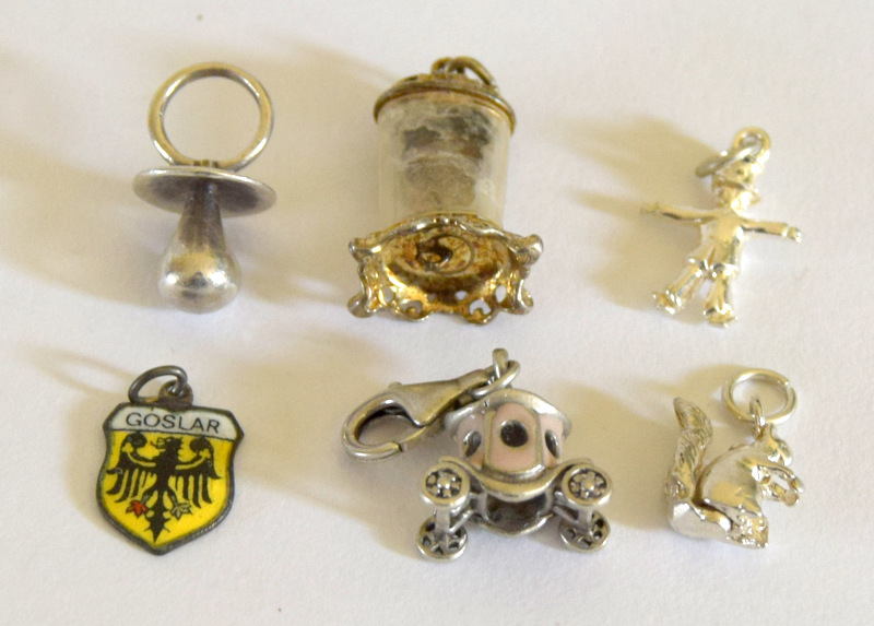 mixed Silver loose charms - Image 3 of 7
