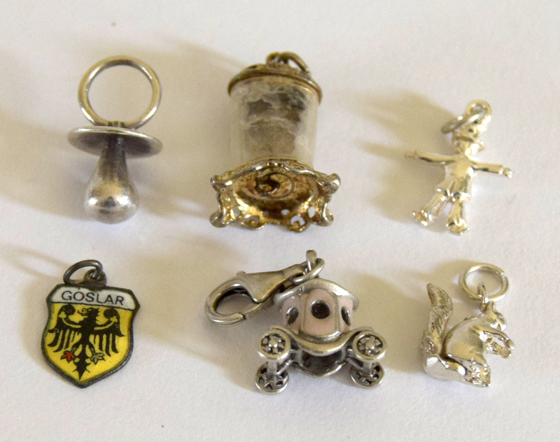 mixed Silver loose charms - Image 2 of 7