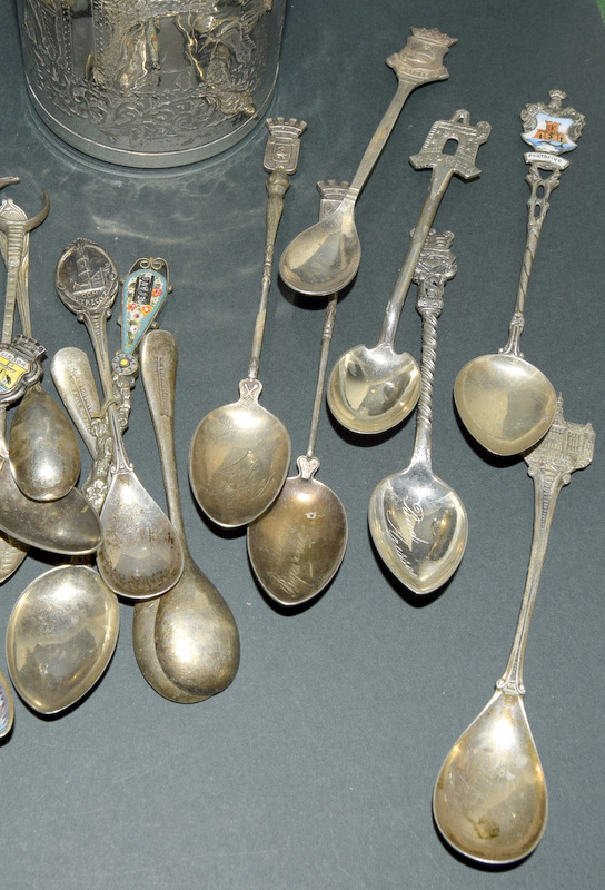 Collection of silver and silver plate tourist spoons - Image 3 of 5