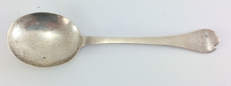 Silver Trefid spoon with small bowl. Hallmarked Sheffield 1913 by CB &G. length 14 cm. Total