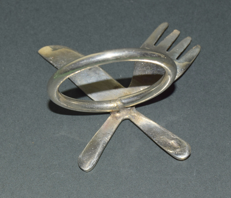 Set of six knife & fork napkin holders - Image 5 of 5