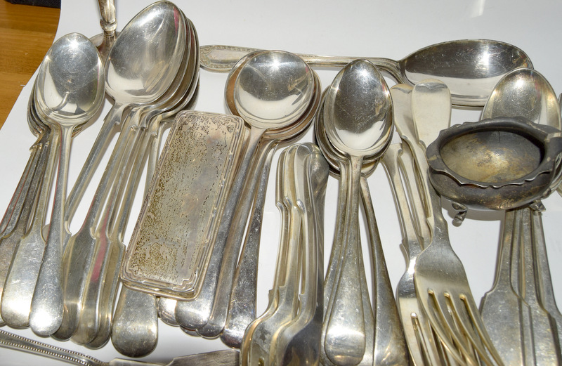 Collection of silver and silver plated flatware - Image 3 of 5