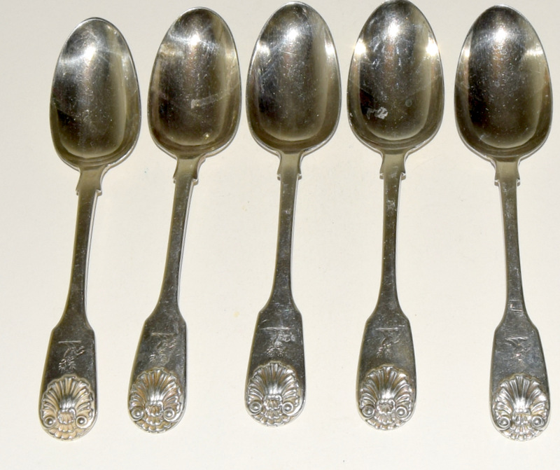 5 Georgian silver dessert spoons with stag head motif by John Henry Lias 1847 - Image 2 of 7