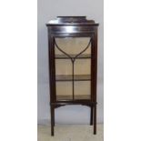 Inlaid single mahogany display case 150 x 65 x 45