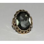 9ct gold antique set ladies ring. Size J