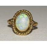 9ct gold ladies opal ring size O