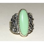 Silver fashion ring with jade centre size N
