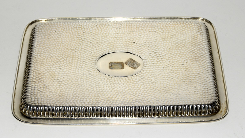 Silver dressing table tray. 28 x 18cm - Image 4 of 5