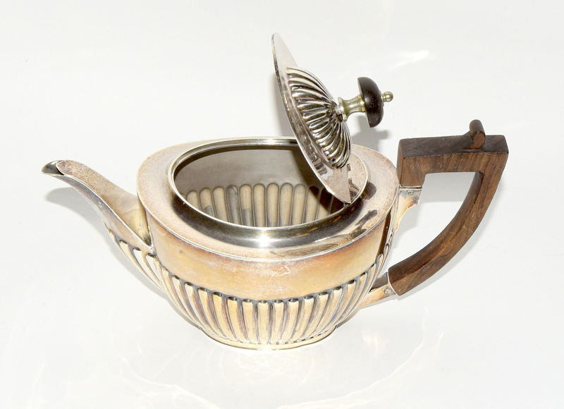 3 piece small silver tea set - Image 3 of 6