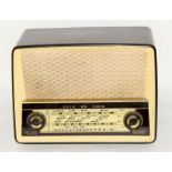 Echo VHF / AM Bakelite valve Radio