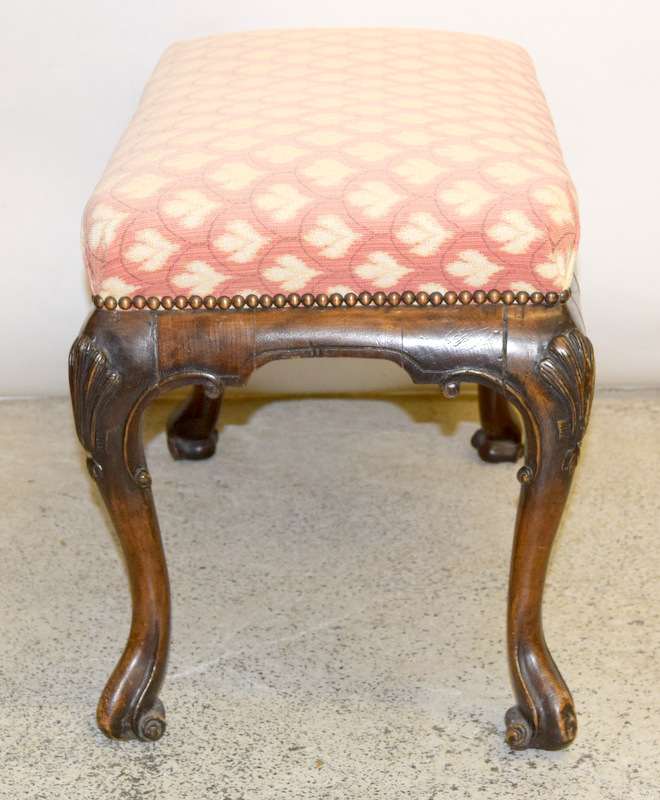 Foot stool with shell motif and cabriole legs 46 x 66 x 40cm - Image 2 of 2
