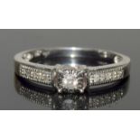 9ct white gold ladies diamond ring centre stone 0.10ct size P