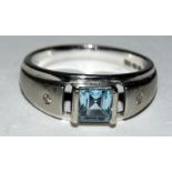 9ct white gold ladies Aquamarine and diamond ring size M