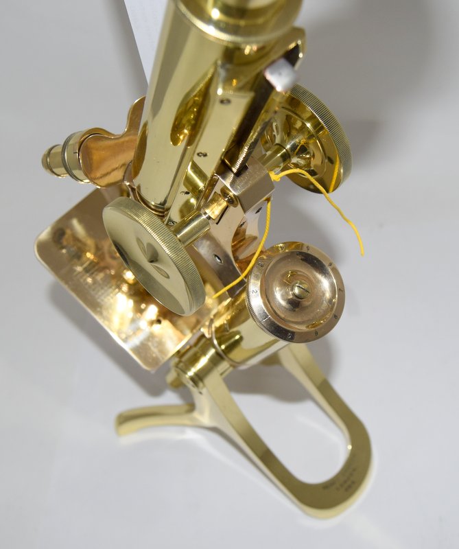 Compound Microscope A fine quality late nineteenth century microscope made by Henry Crouch of - Image 7 of 7