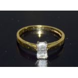 18ct gold ladies Solitaire Baguette diamond ring hallmarked 0.6ct size P