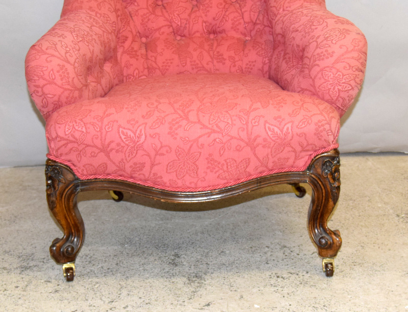 Victorian button back nursing chair on carved legs with porcelain casters - Image 3 of 5