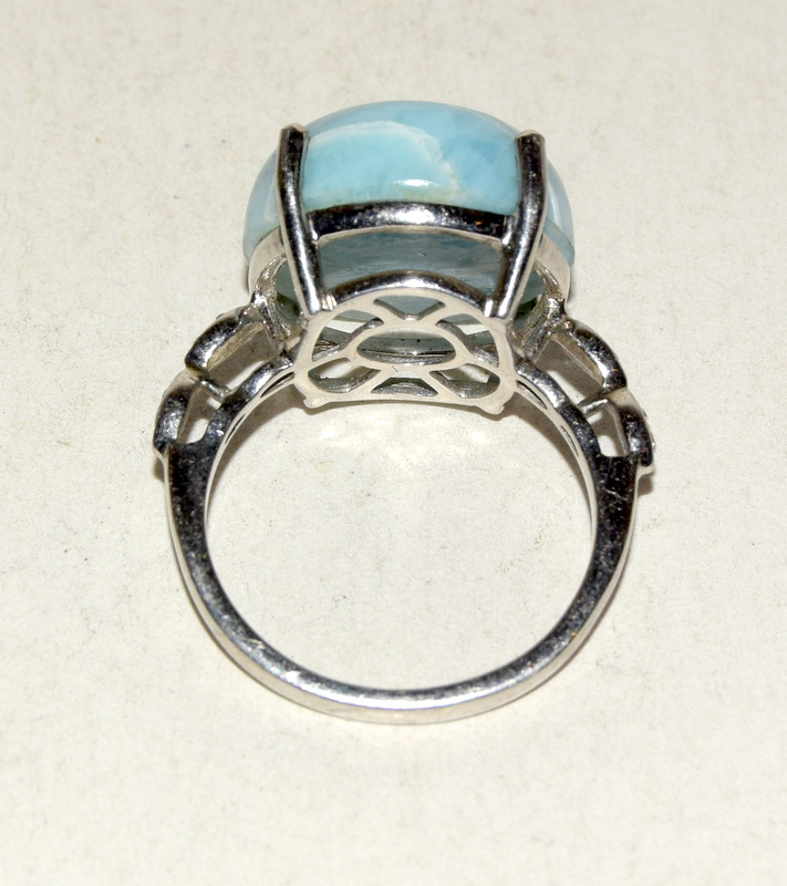 Silver fashion ring with blue set stone size Q - Image 3 of 3