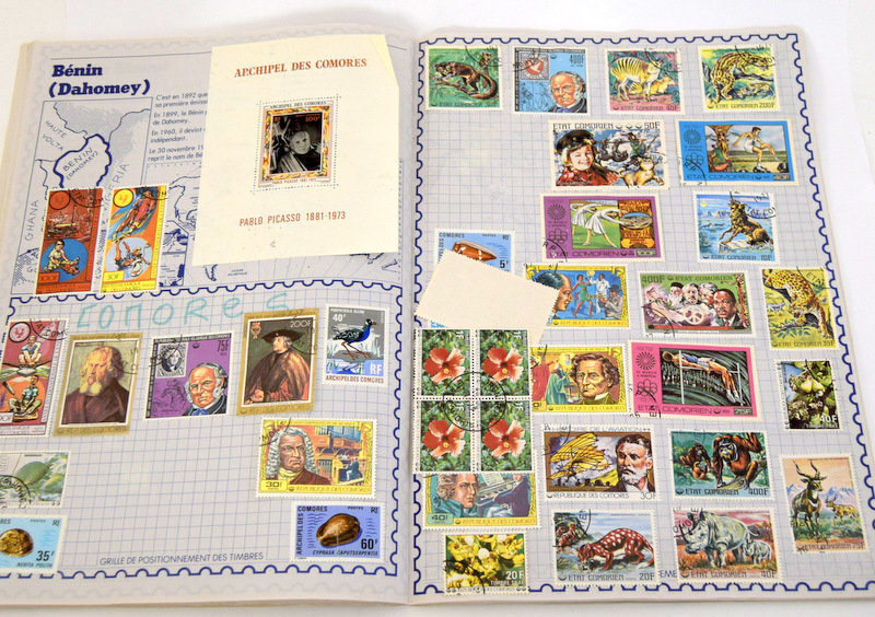 White Album containing World Stamps - Image 2 of 3