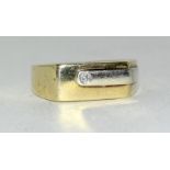 9ct gold gents diamond sygnet ring