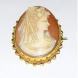 9ct gold cameo brooch